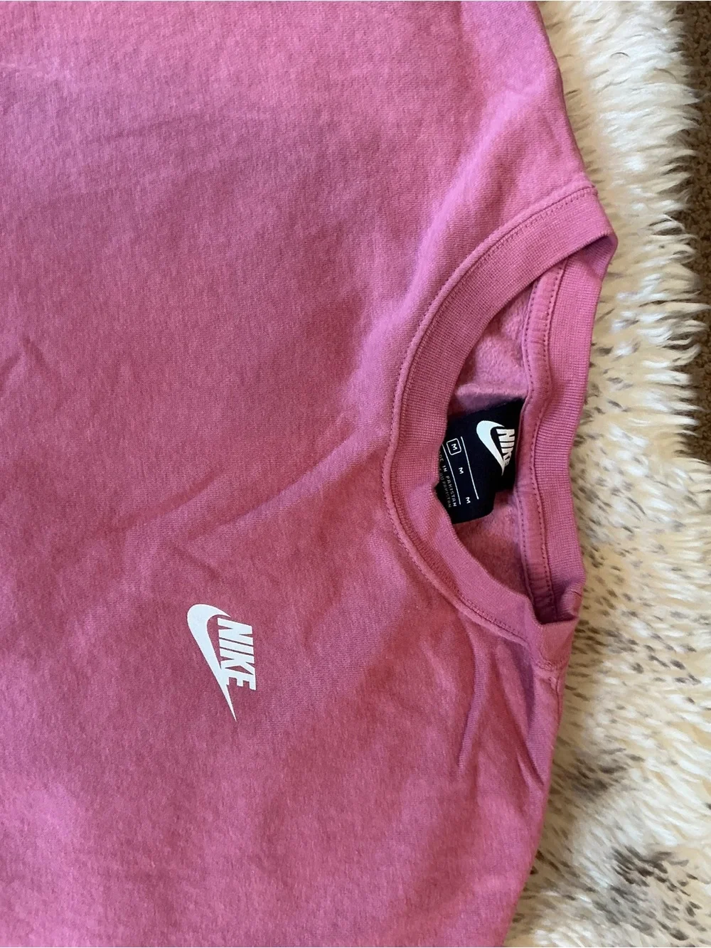 Nike Dusty Rose Cropped Boxy Crewneck Sweatshirt - Picture 4 of 4